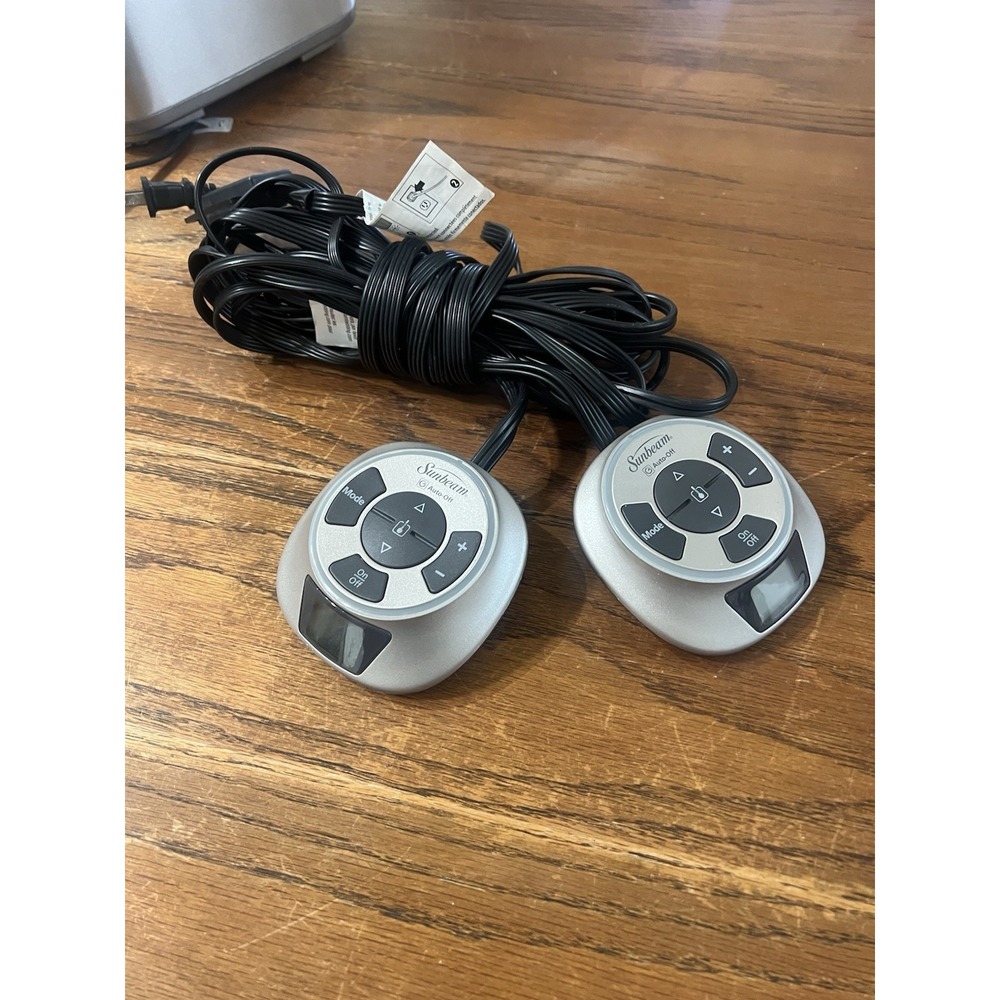Sunbeam PAC-0530 X85KQ Dual 4-Prong Heated Electric Blanket Controller